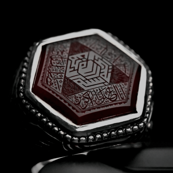 Red pomegranate Yemeni agate with a distinctive hexagonal cut - Image 3